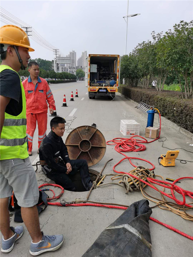 老城镇翻衬法管道修复技术主要工序