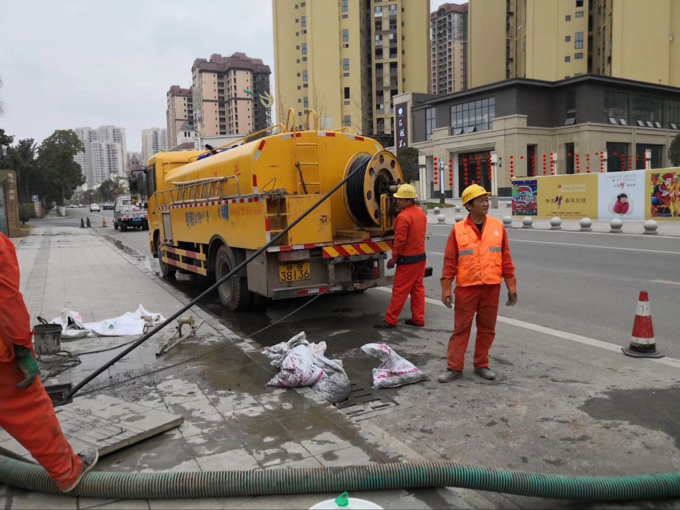 老城镇排污管道清淤-管道清洗